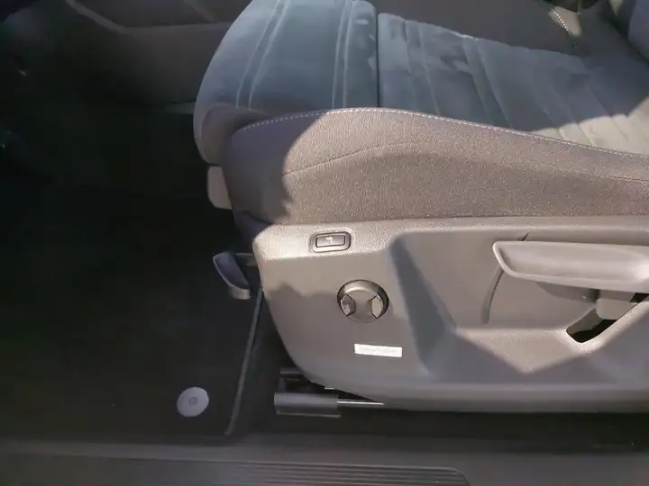 d4e15ad2-30e8-4af6-bed7-4153f6fa8534_0cd76c43-e166-4c85-b509-24c6d78b70ce