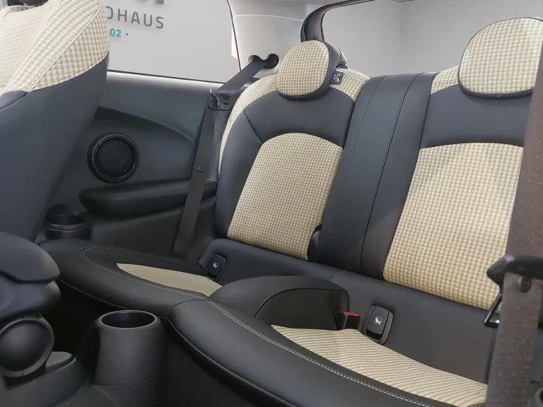 c04f9d02-a9aa-4465-afb9-33cb3afa8170_687e93bd-7cbe-48ba-8cb8-ed59d102be34