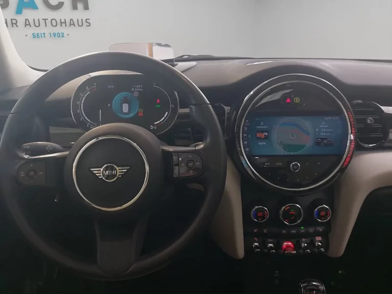 c04f9d02-a9aa-4465-afb9-33cb3afa8170_84a1bc08-8965-4180-b48f-d6e22ae3980c