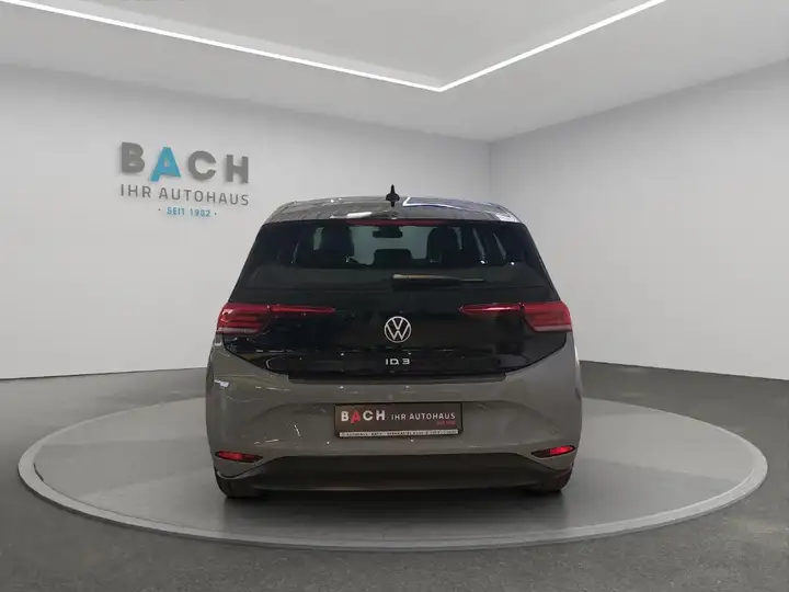 8ec0d6de-def9-4546-890c-7c9a13869434_39b5f327-66cb-4721-85d9-cbf69b27407a