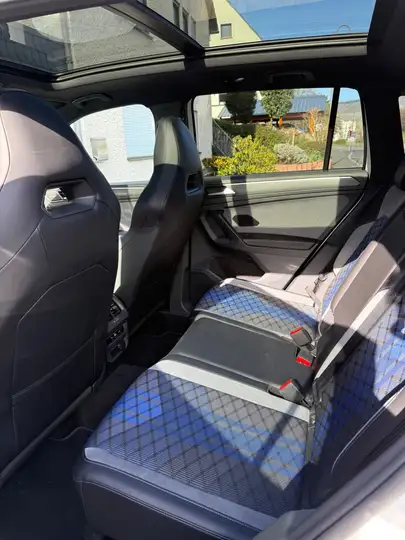 6b51aac9-d8f9-4ac5-b82d-bbf70f7688f9_d4f0aa5d-610e-40cc-972e-0c675038880a