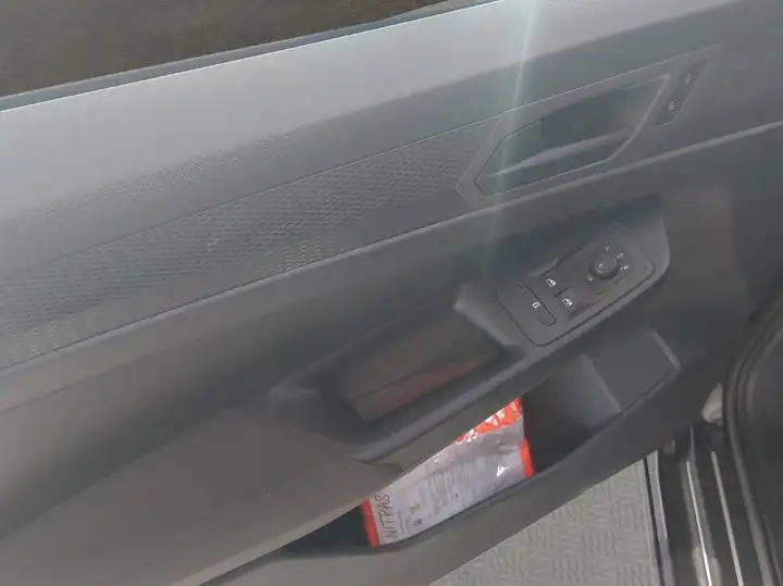 7267b21b-b455-459d-8fd9-4a177f43919b_67525739-60ab-4f2e-980b-6a2cfa122181