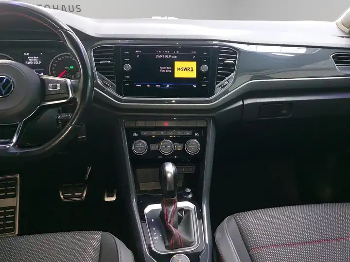 217c57be-dac9-4234-8680-e2b26b497c0d_80479457-3a28-4b27-89f0-a14a3cea8f40