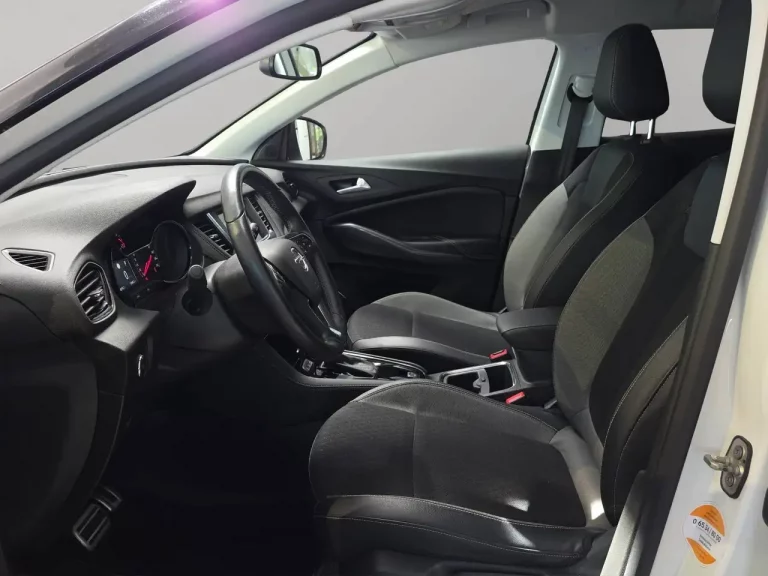 Opel Grandland X 11