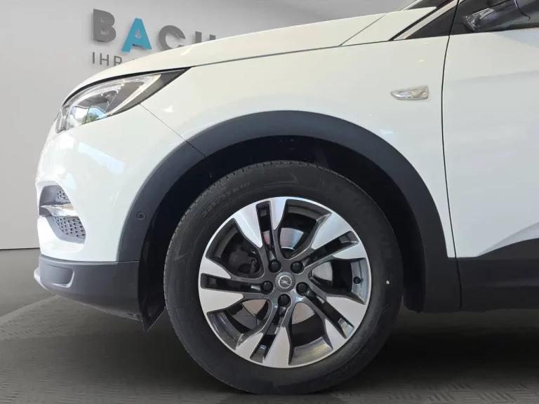 Opel Grandland X 9