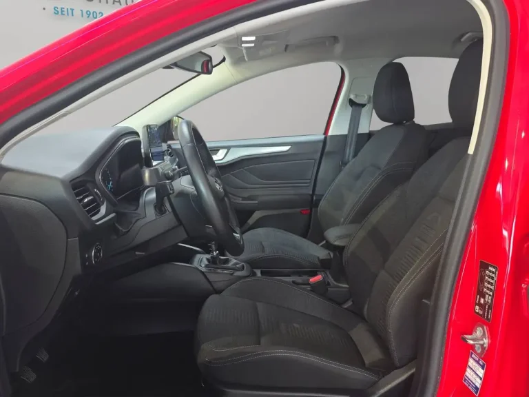 Ford Focus 11