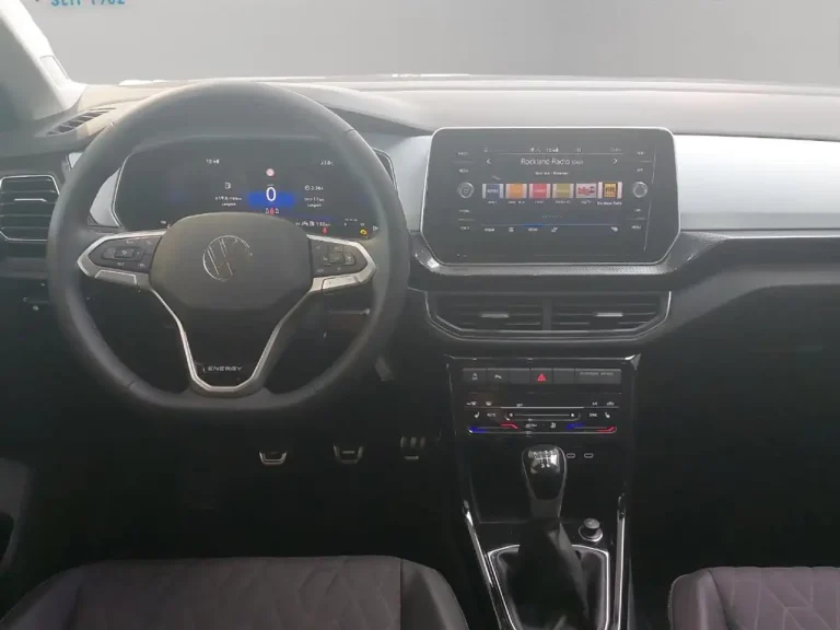 Volkswagen T-Cross 11