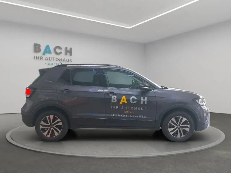 Volkswagen T-Cross 5
