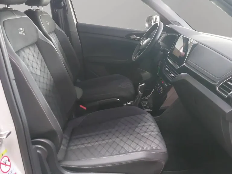 Volkswagen T-Cross 18