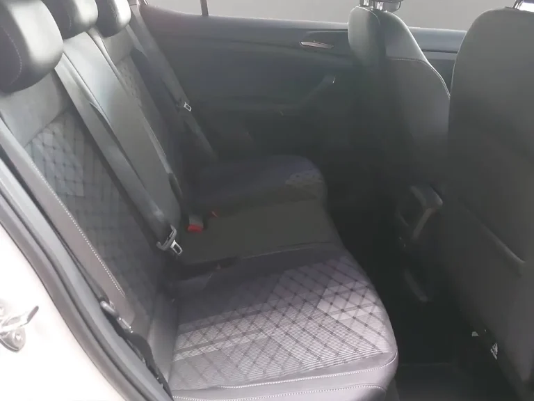 Volkswagen T-Cross 21