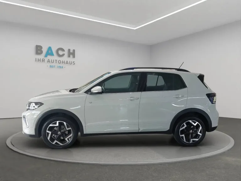Volkswagen T-Cross 4