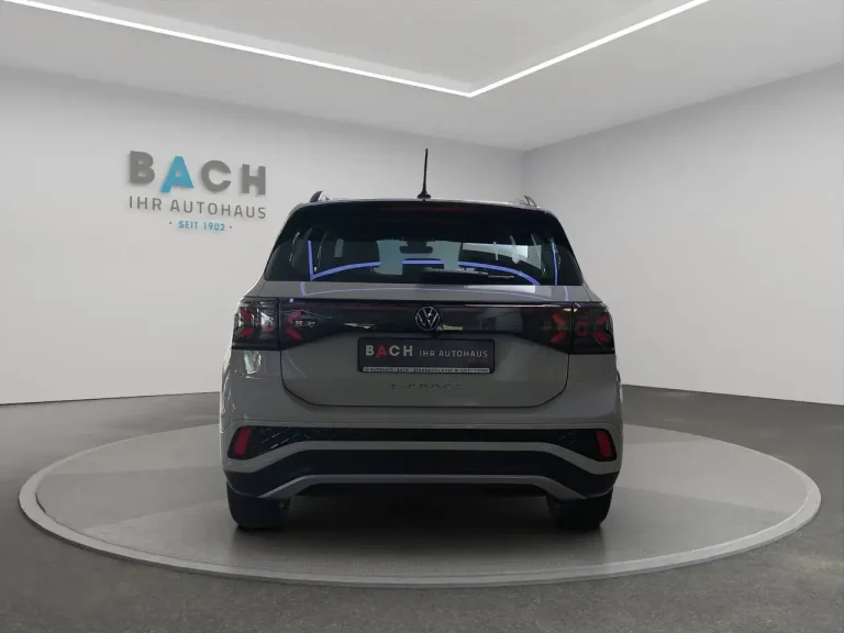 Volkswagen T-Cross 8