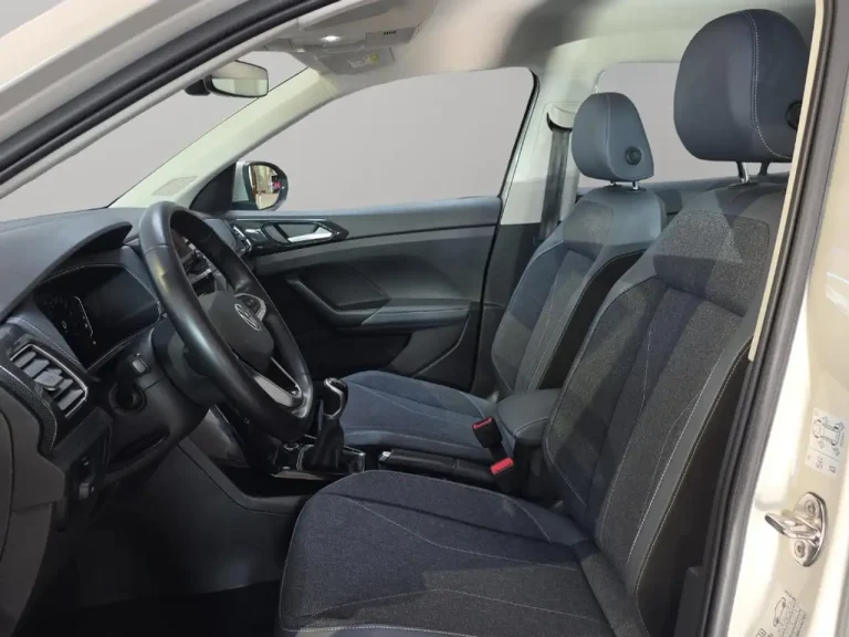 Volkswagen T-Cross 10