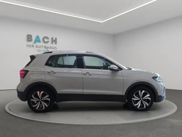 Volkswagen T-Cross 5